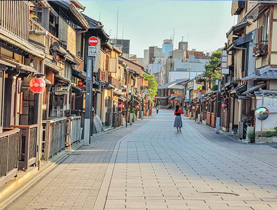 image:Hanamikoji Street